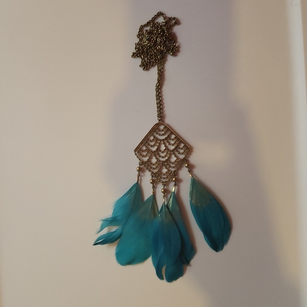 Turquoise feather necklace